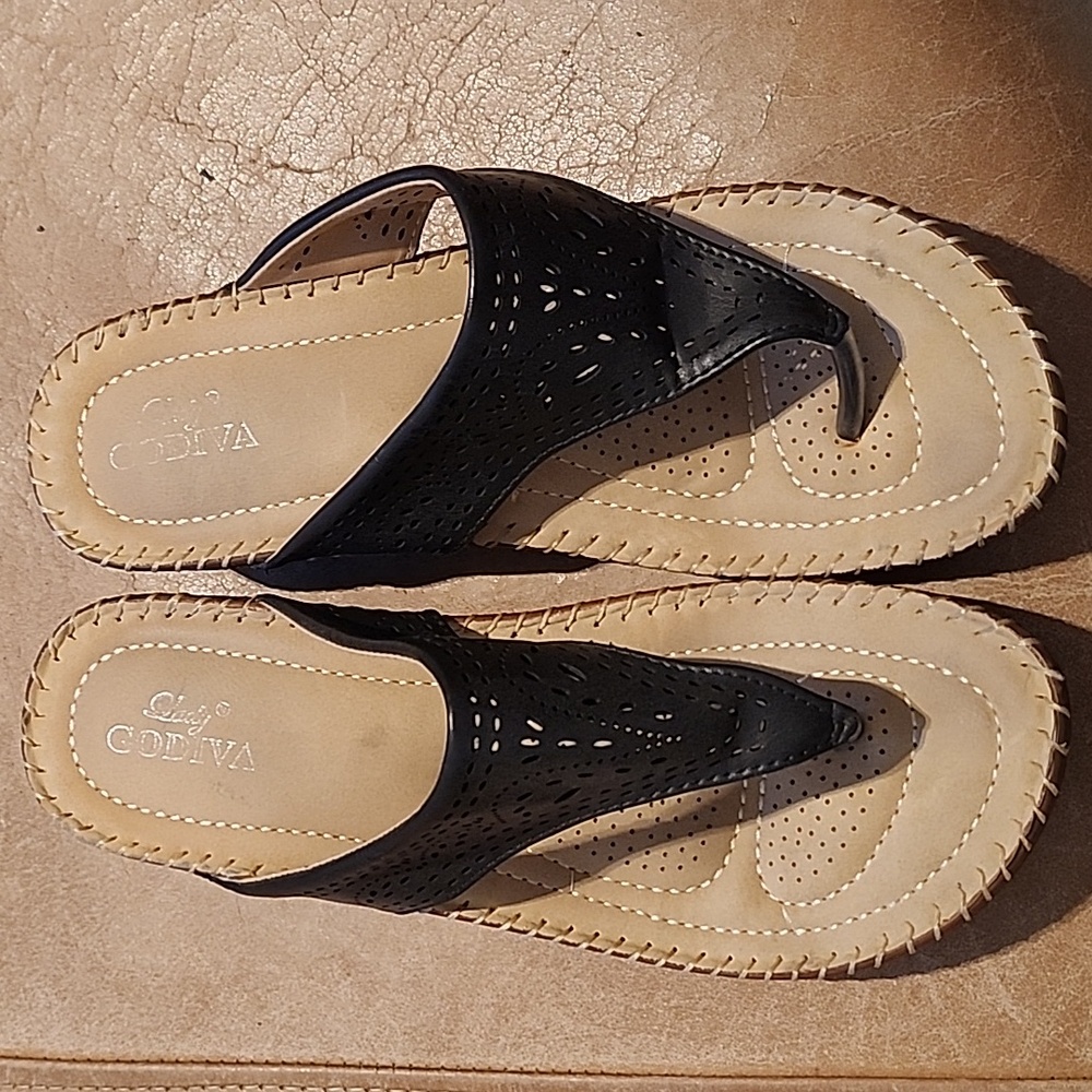 Lady Godiva Black Sandals